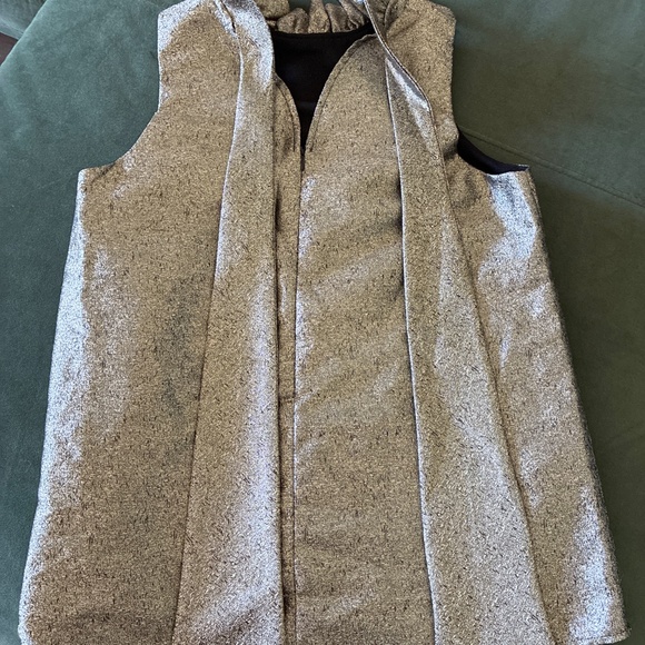 Tuckernuck Pomander Place Gold metallic Mason blouse L - Picture 15 of 15